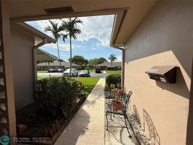 Building Photo - 1397 High Point Way