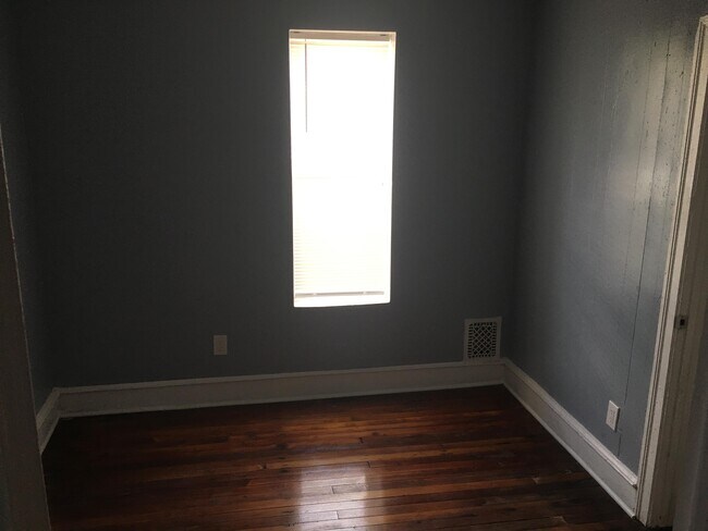 Building Photo - 2875 Harrison Ave
