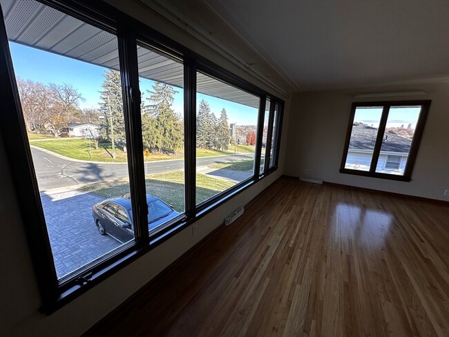 Foto del edificio - 5111 Thotland Rd