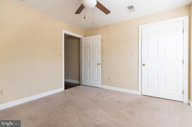 Building Photo - 9220D Cardinal Forest Ln