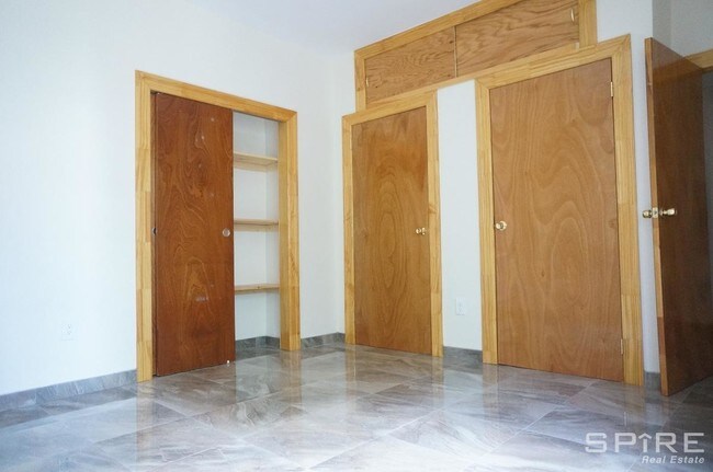 Foto del edificio - 1602 E 43rd St