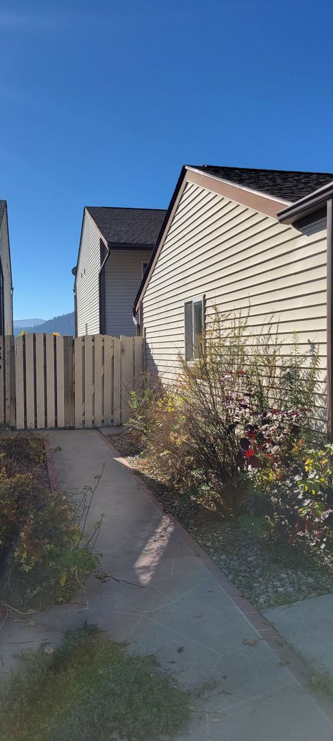 Foto del edificio - 3 Bed, 2.5 Bath Kalispell Townhome