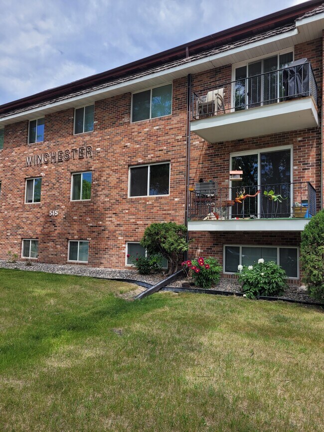 Building Photo - 515 30th Ave N