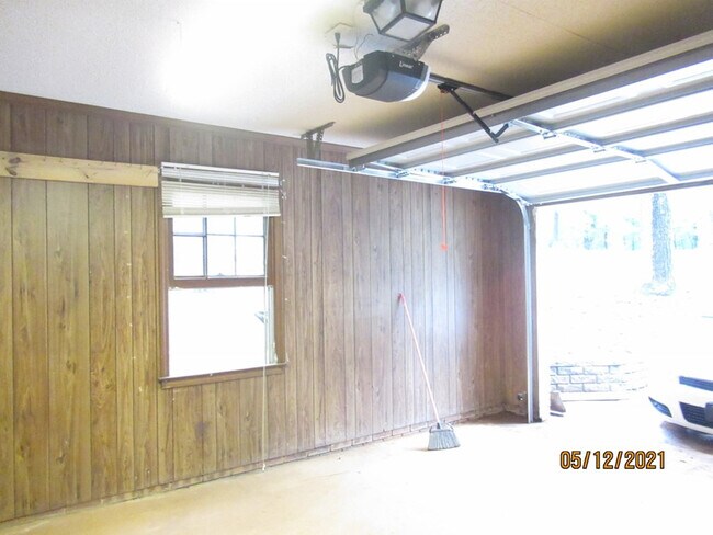 Foto del edificio - 6040 Acton Rd