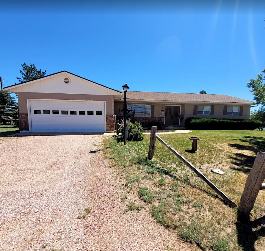 Primary Photo - 8035 Mustang Rd