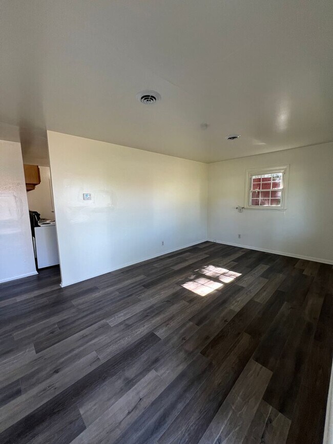 Foto del edificio - 216 E 17th St