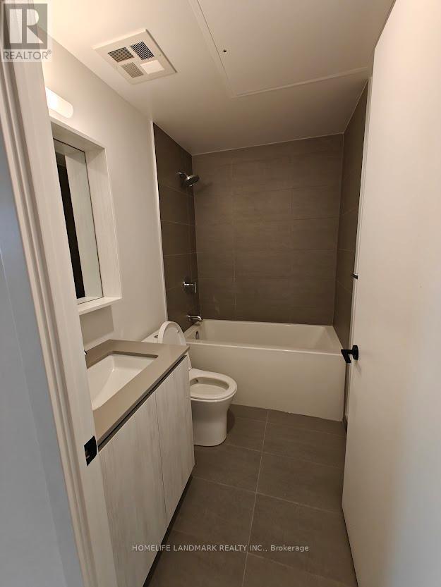 Building Photo - 35 Parliament St