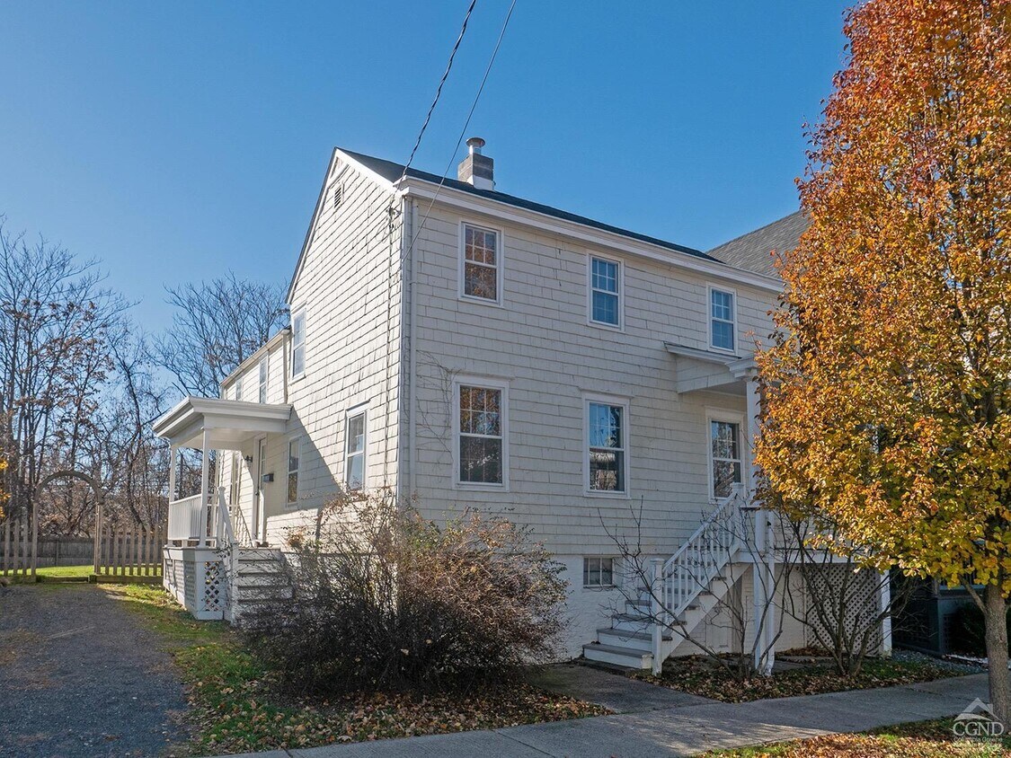 Primary Photo - 519 Prospect St