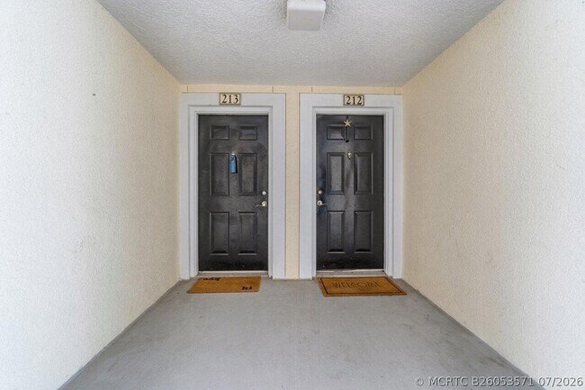 Building Photo - 276 Murcia Dr