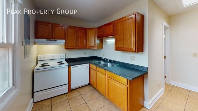 Foto del edificio - 1373 Indianola Ave