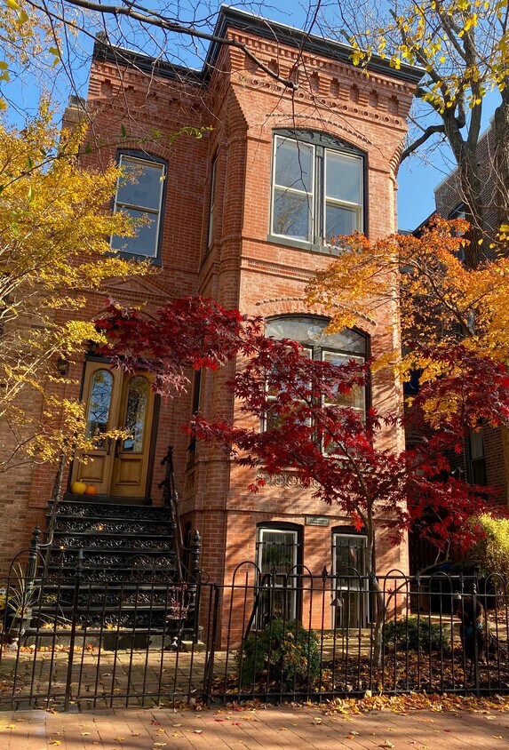 Foto principal - 224 5th St SE