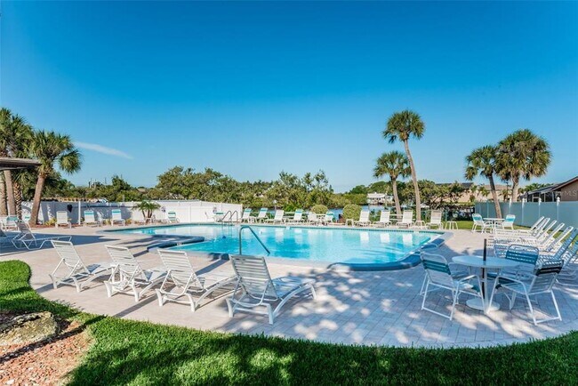 Foto del edificio - 4807 Marine Pkwy