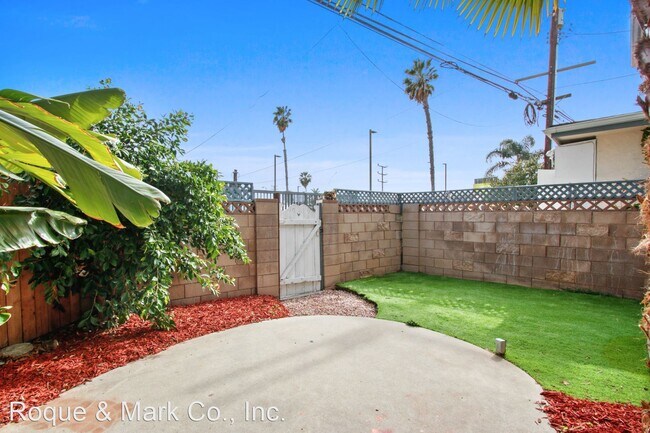 Foto del edificio - 2 br, 1 bath Apartment - 1453 Brockton Ave...