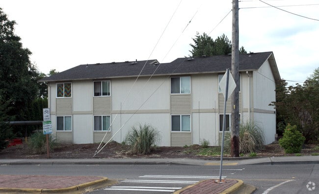 Building Photo - The Norpoint 8 Apartments