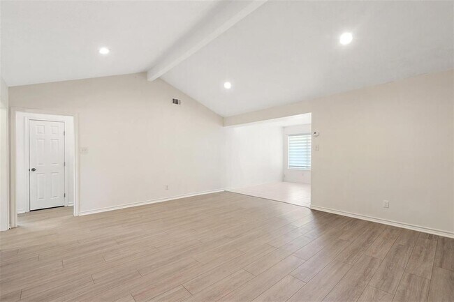 Building Photo - 11218 Sageview Dr
