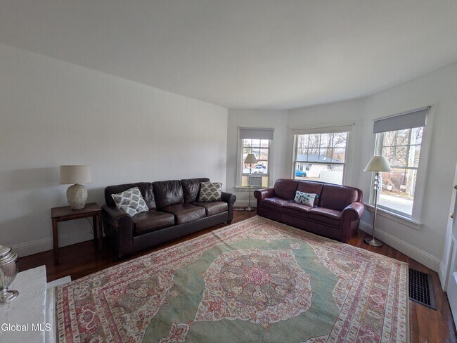 Foto del edificio - 4 Palmer Ave