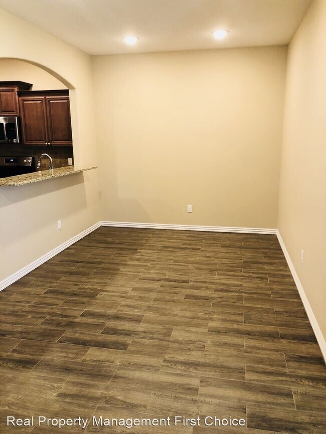 Foto del edificio - 9808 Mylea Cir
