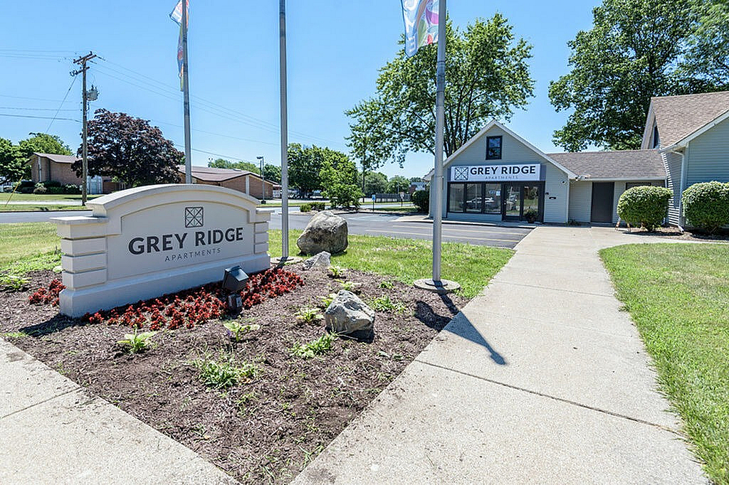Primary Photo - Grey Ridge Apartments LLC