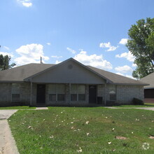Building Photo - 2660-2662 40th St SE