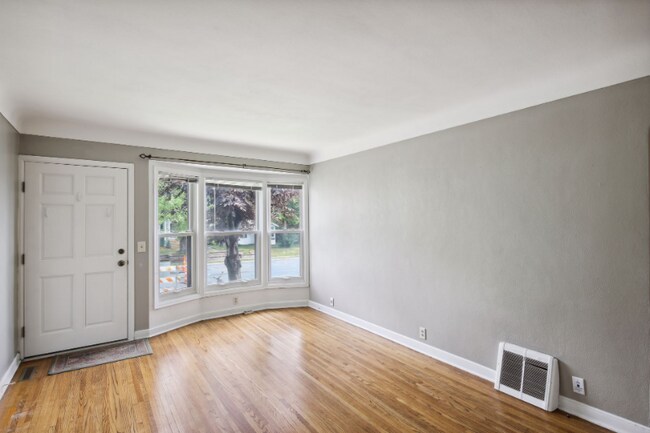 Foto del edificio - 5734 Nicollet Ave
