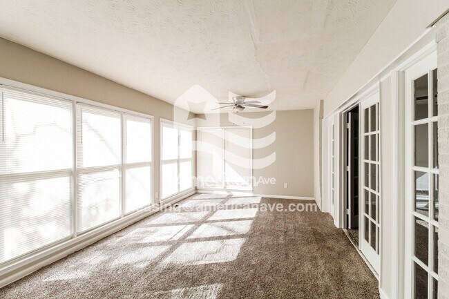 Foto del edificio - 4110 Althea Dr