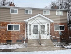 Building Photo - 722 Edgemont Blvd