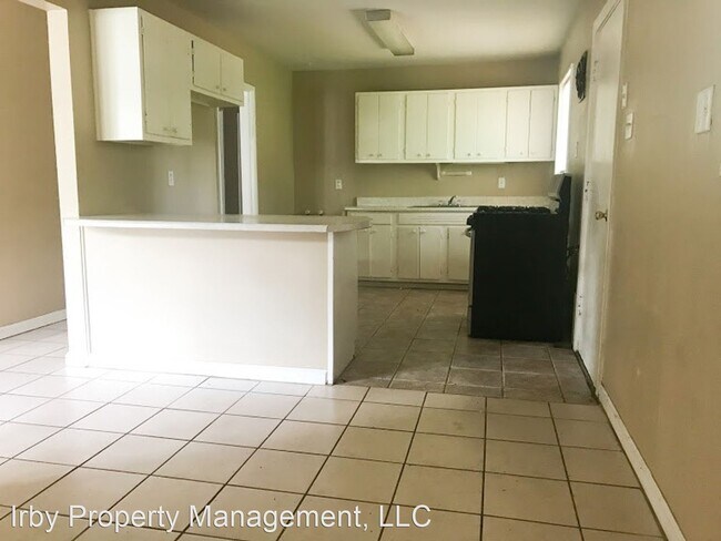 Foto del edificio - 3 br, 1 bath House - 4118 Latimer Lane
