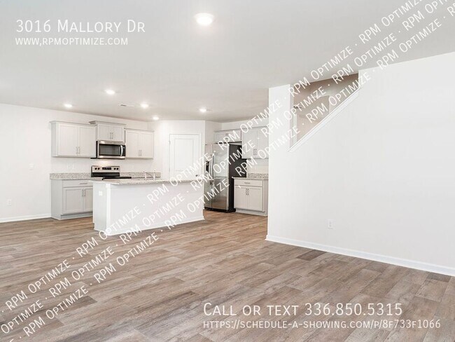 Foto del edificio - 3016 Mallory Dr