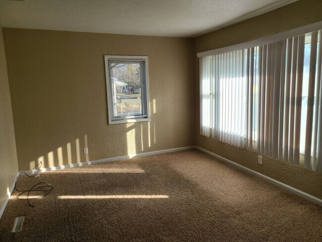 Foto del edificio - COMING SOON!