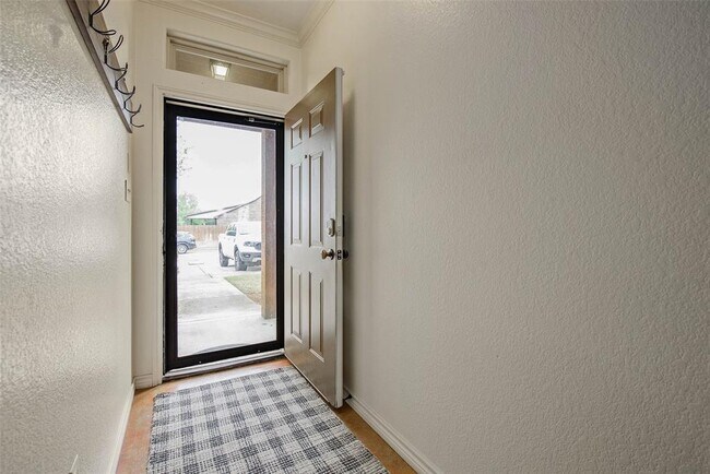 Foto del edificio - 4100 Gunner Trail