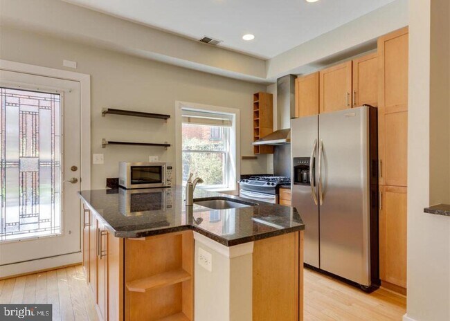 Foto del edificio - 500 M St NW