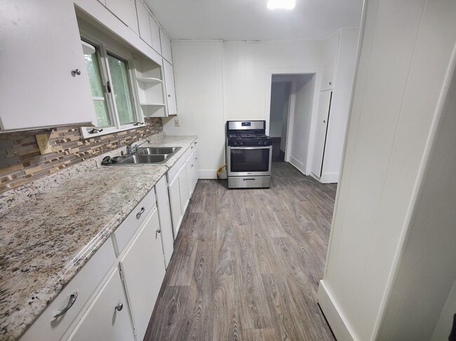 Foto del edificio - 1505 Downey St