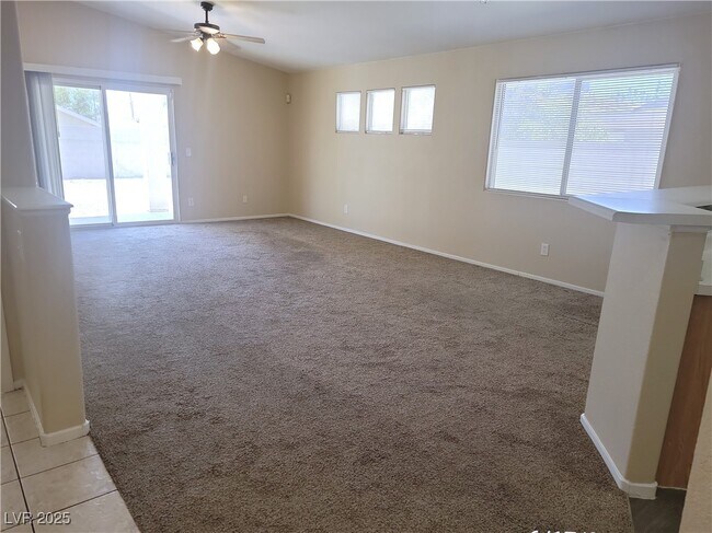 Foto del edificio - 3803 Caldwell Cir