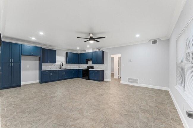 Foto del edificio - 8221 Brockton St