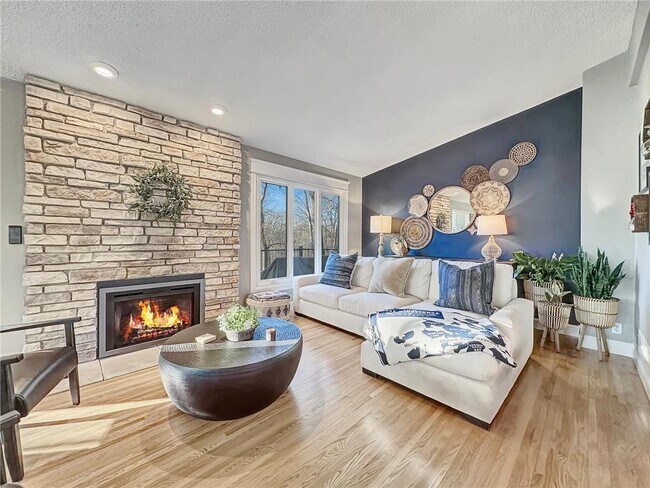 Building Photo - 4056 Hunters Hill Way