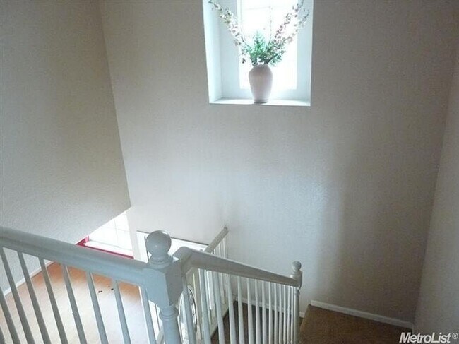 Foto del edificio - 235 Brushwood Pl