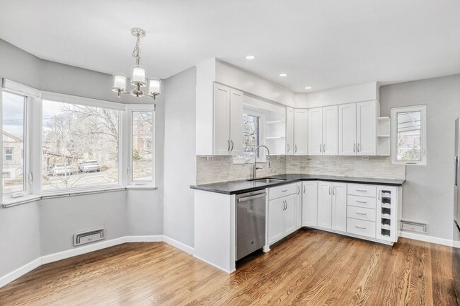 Building Photo - Beautifully Updated West Highland Home Near Sloan’s Lake