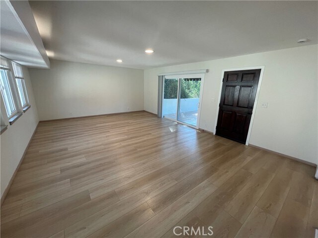Foto del edificio - 215 W 11th St