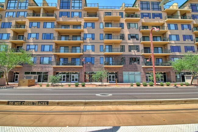 Building Photo - 2302 N Central Ave