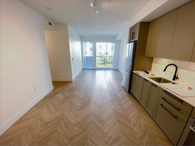 Building Photo - 9228 Slopes Mews
