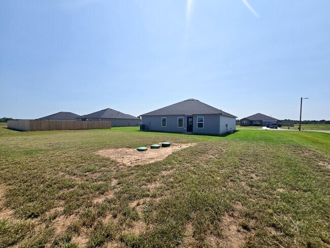 Building Photo - New Construction 3 bedroom Home in Shawnee