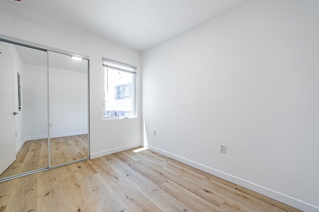 Foto del edificio - 4626 Wall St