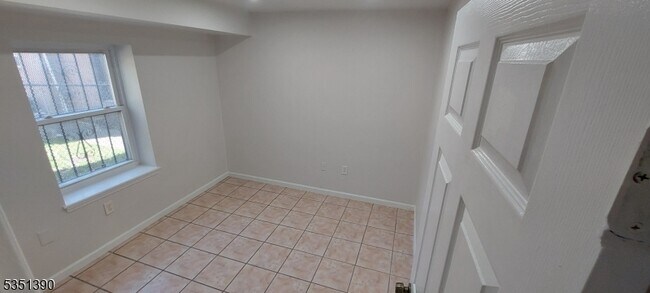 Foto del edificio - 447 S 13th St