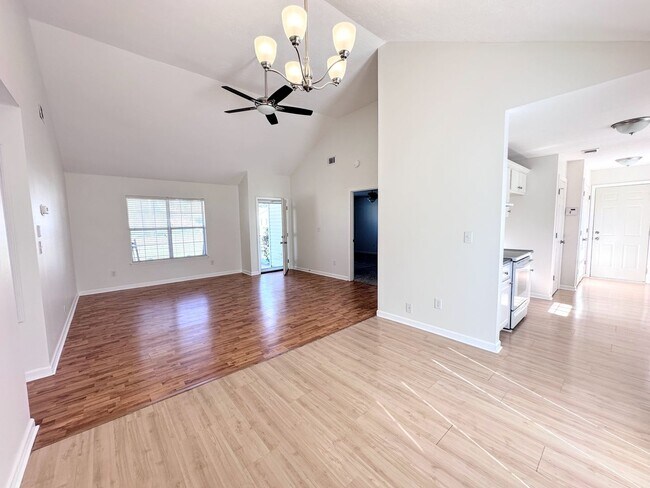 Foto del edificio - Branching Out in Laurel Oaks