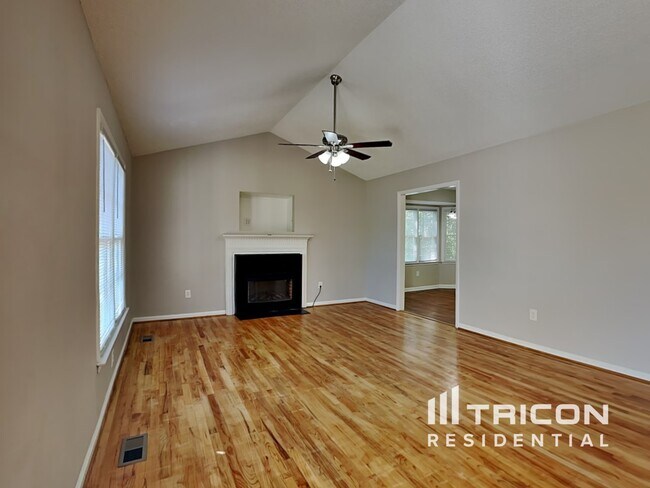 Building Photo - 925 Lazy Branch Drive Benson NC