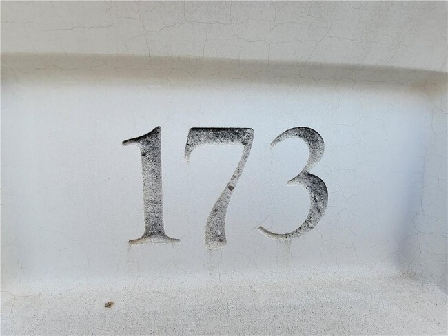 Foto del edificio - 173 Desert Eagle