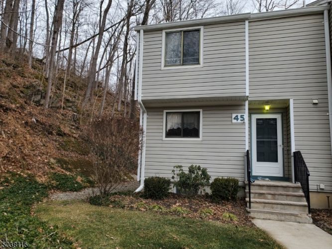 Primary Photo - 45 Shady Ln
