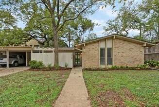 Building Photo - 2210 Quarry Rd