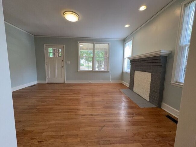 Foto del edificio - 2944 Hope Ave