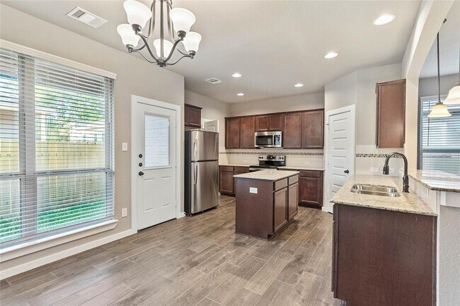 Building Photo - 745 Harvest Moon Dr